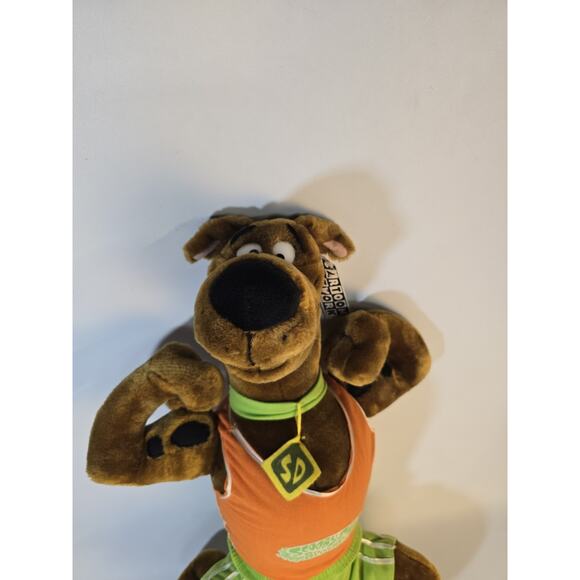 Scooby Doo Sports Dog Cartoon Network 1998 Stuffed Toy Flexing Muscles - Picture 5 of 12